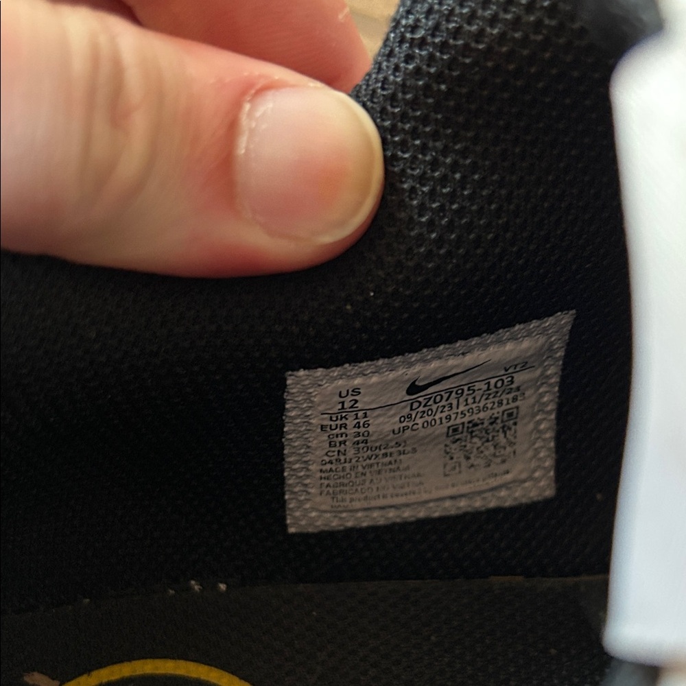 Nike Air Max - Picture 2 of 6
